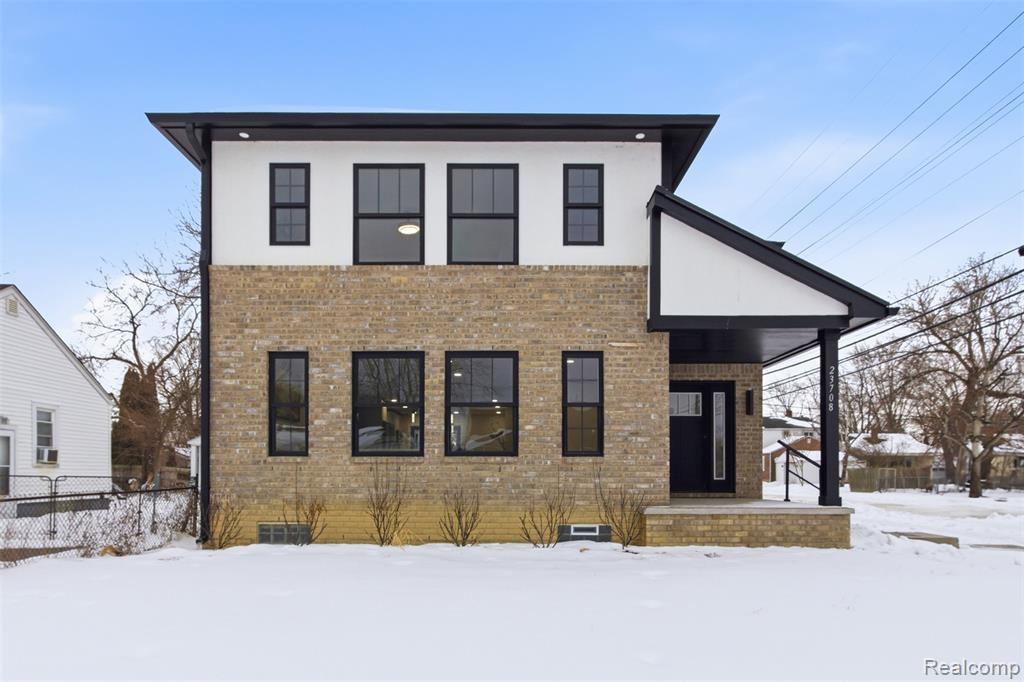 23708 Lexington Avenue Eastpointe, MI 48021 - Photo 3 of 33