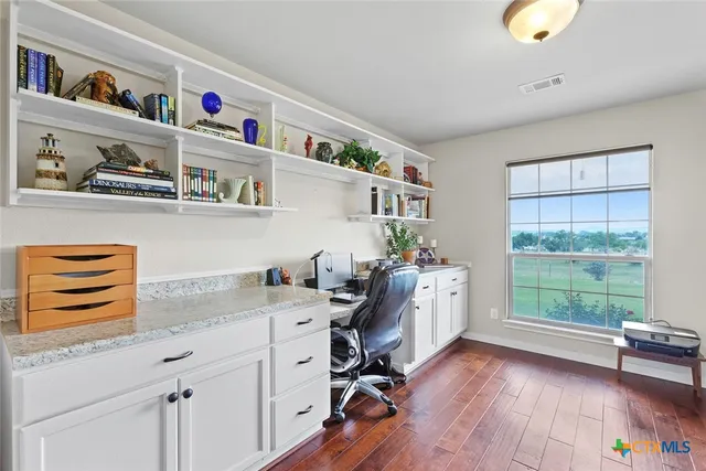 a view of workspace with workspace and a window