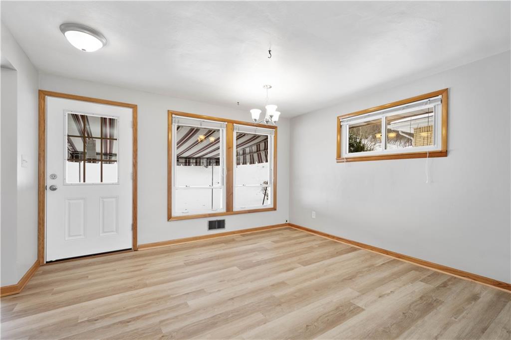 443 Lindsay Road Carnegie, PA 15106 - Photo 7 of 22 Gallery Image 7