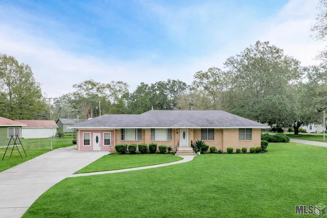 $240,000 | 924 Valcour Drive, Baton Rouge, LA 70806