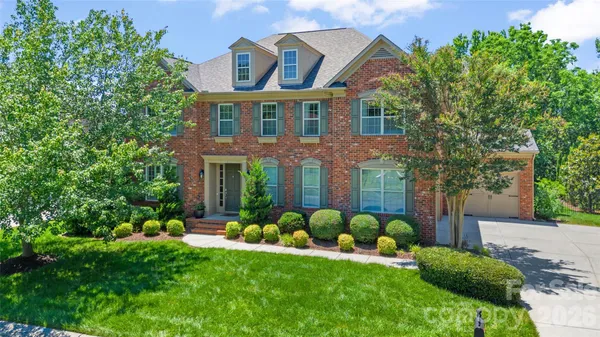 $1,275,000 | 3207 Lakehurst Crossing, Matthews, NC 28104