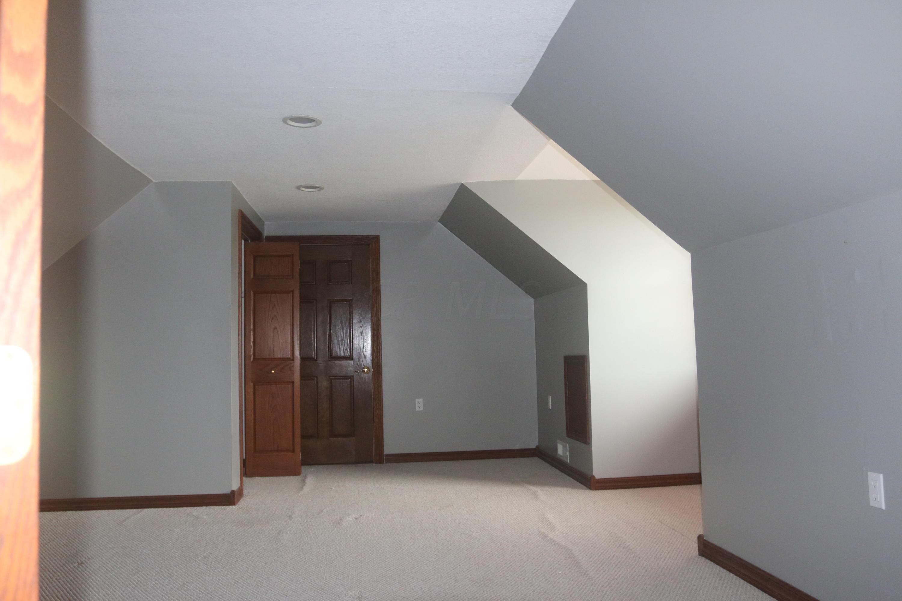 11065 Fairview Road Southeast Newark, OH 43056 - Photo 13 of 45