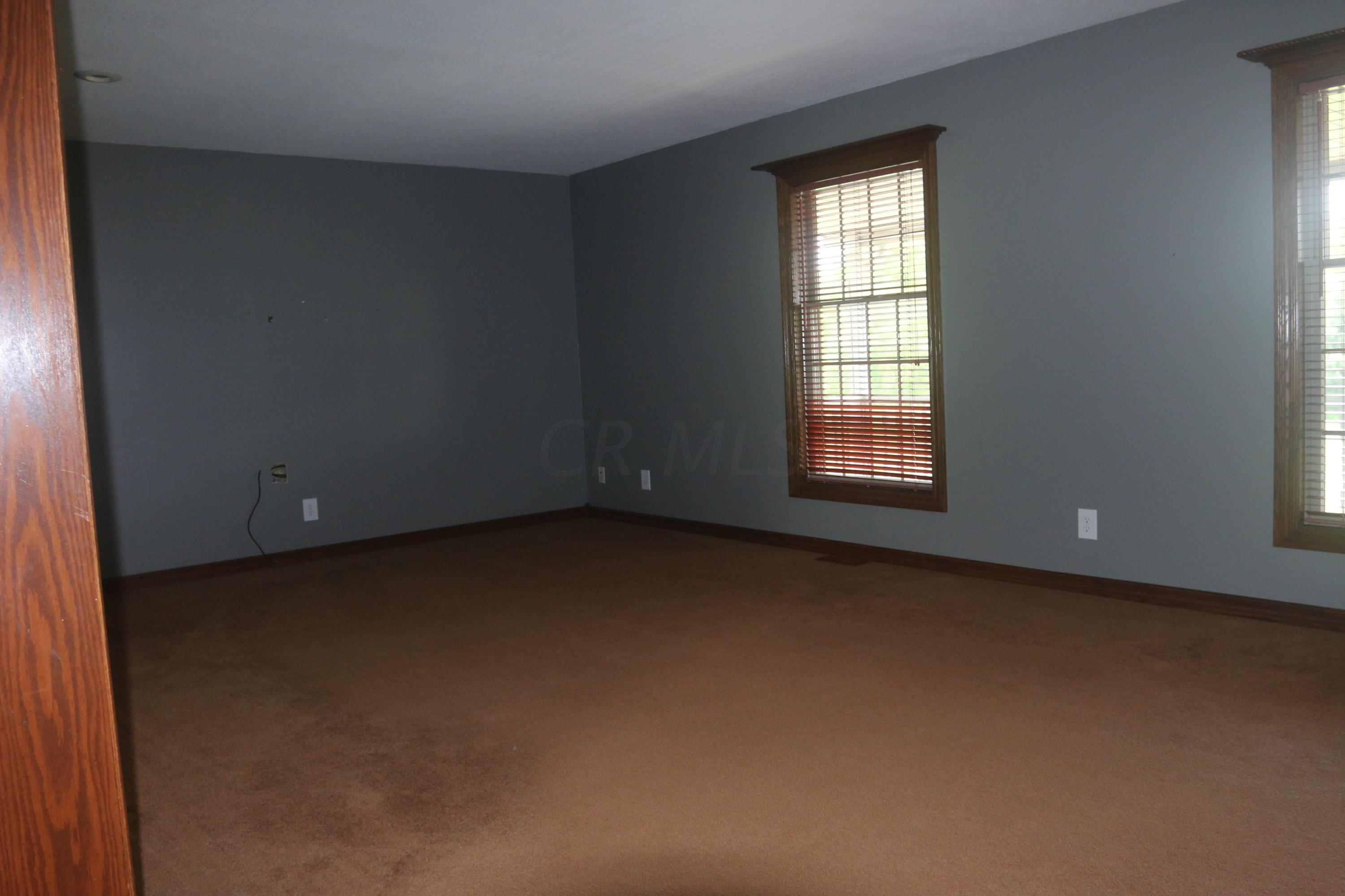 11065 Fairview Road Southeast Newark, OH 43056 - Photo 17 of 45