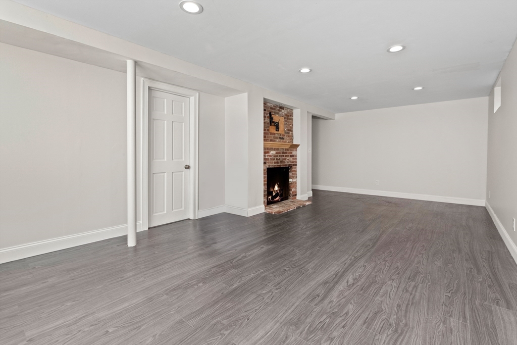 15 Rowley Road Topsfield, MA 01983 - Photo 21 of 42