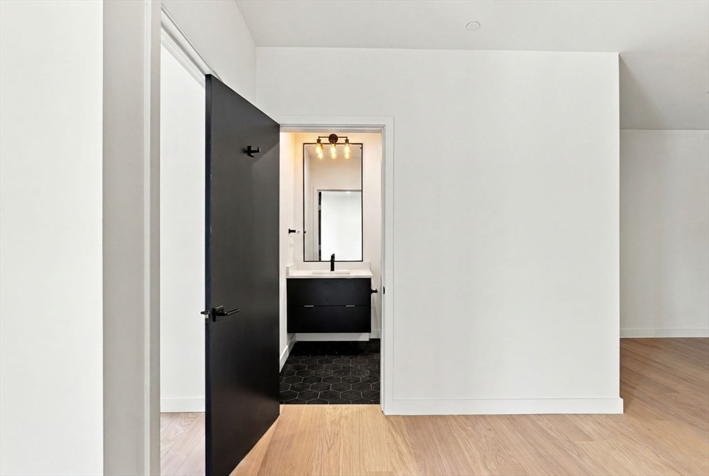 22 High Street, Unit 103 Boston, MA 02122 - Photo 21 of 28