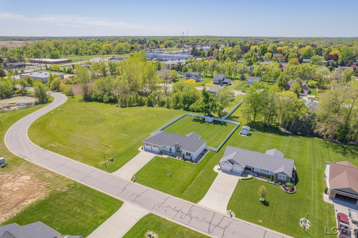 4189 Evergreen Road Adrian, MI 49221 - Photo 41 of 47 50174442-ebc5abfc-dc1e-483c-a68a-f28896c98a95.JPG