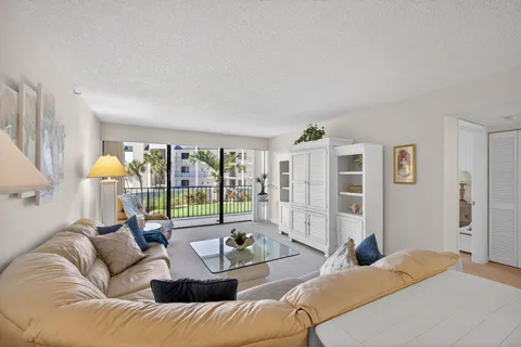 $650,000 | 1300 Jimmy Buffett Mem Highway, Unit 119, Jupiter, FL 33477