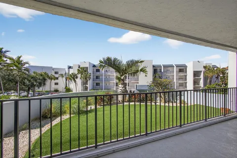 $650,000 | 1300 Jimmy Buffett Mem Highway, Unit 119, Jupiter, FL 33477