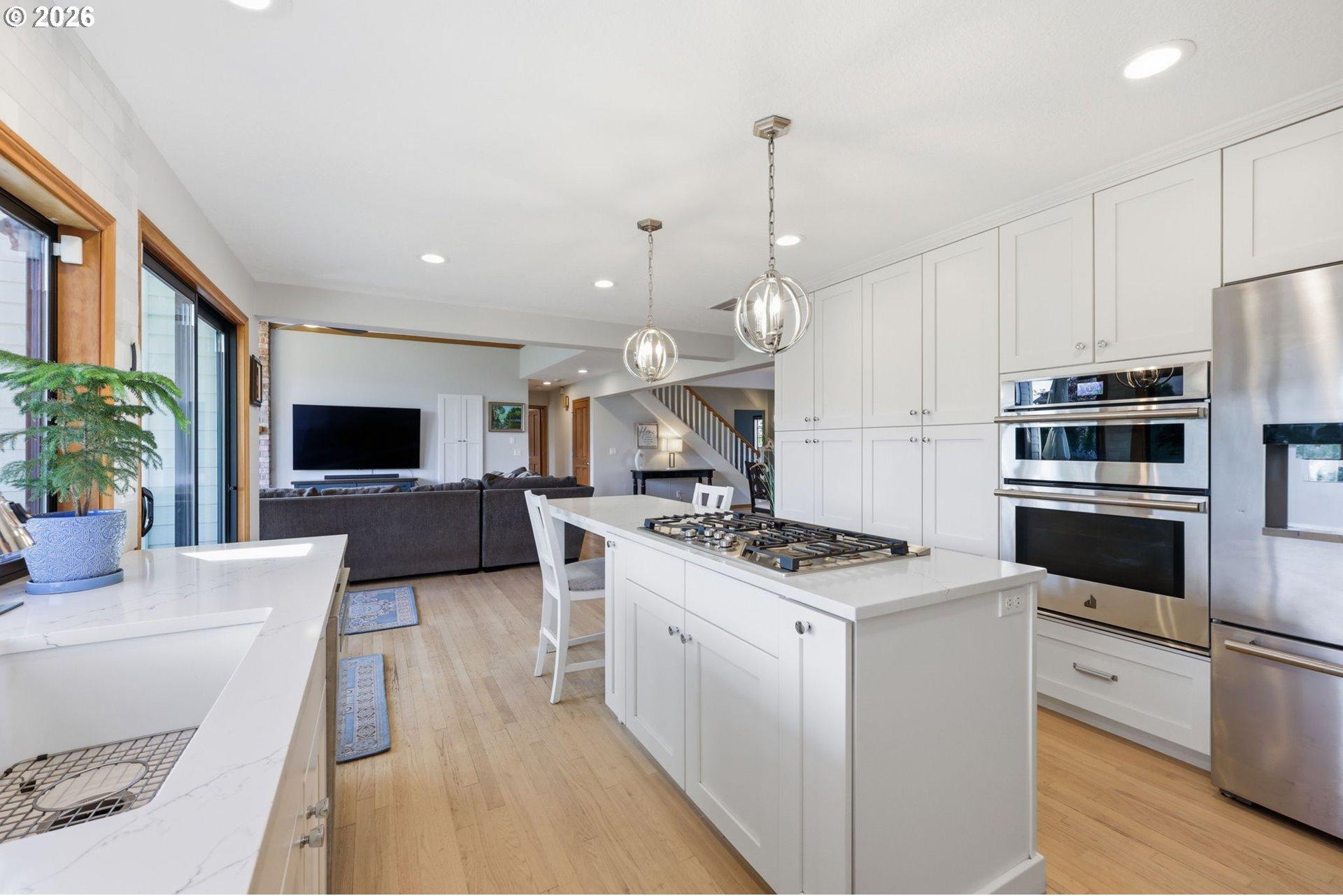 16888 Southeast Hagen Road Happy Valley, OR 97086 - Photo 11 of 46 Gallery Image 11