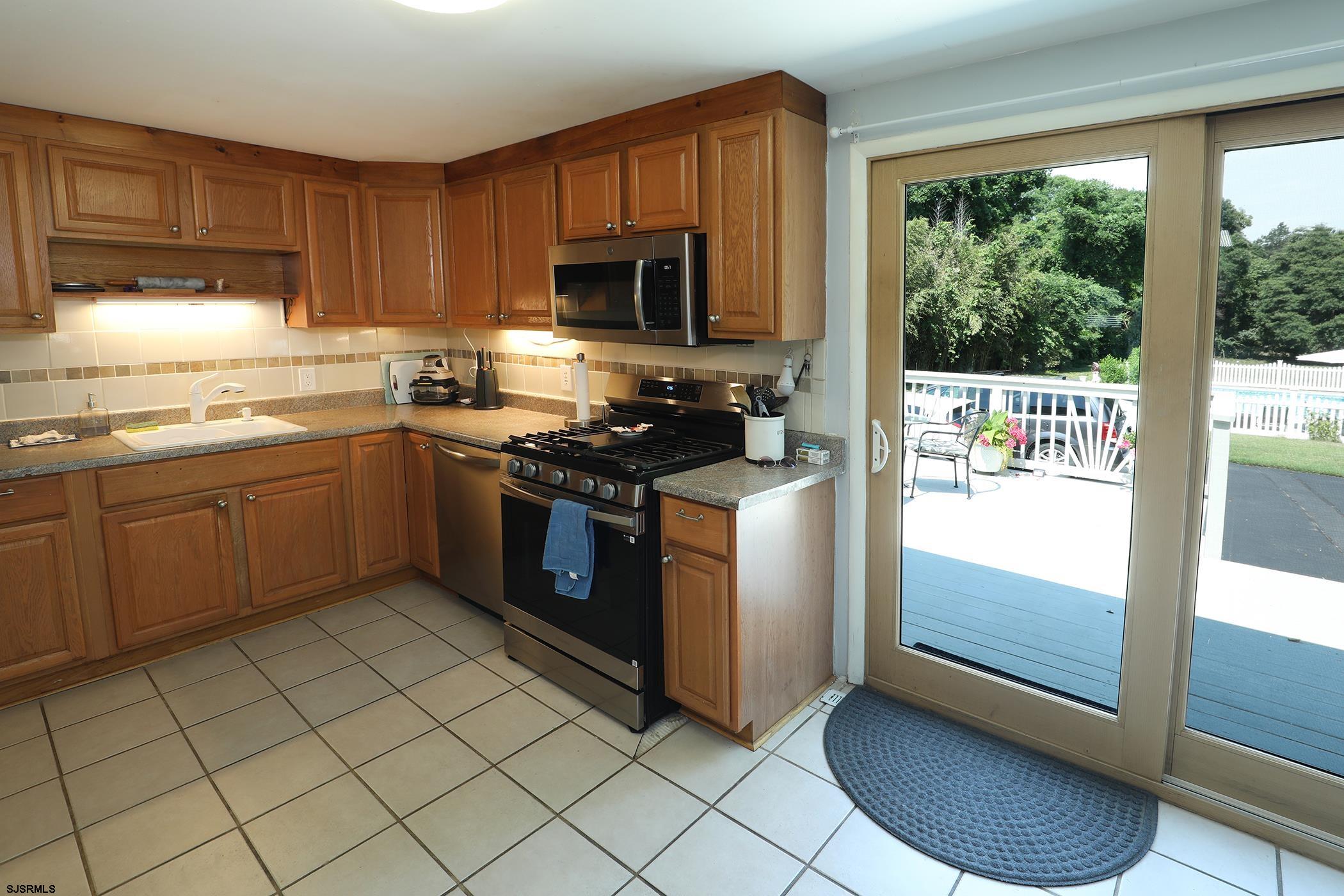 181 South New York Road Galloway Township, NJ 08205 - Photo 23 of 70