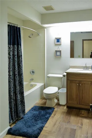 $114,900 | 3707 Candlewyck Club Drive, Unit C, Florissant, MO 63034