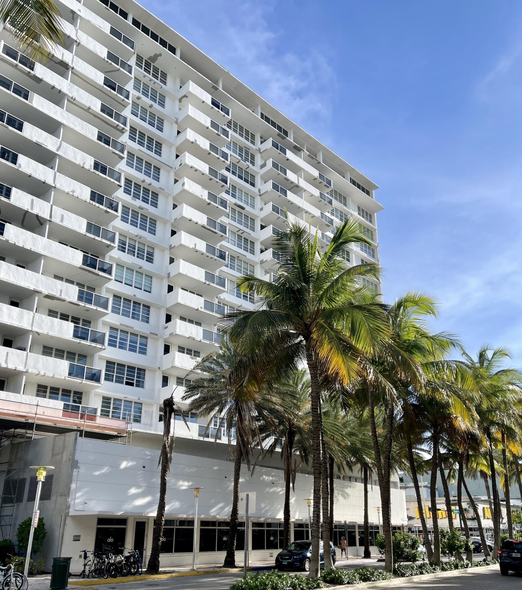 100 Lincoln Road, Unit 1105 Miami Beach, FL 33139 - Photo 2 of 30 a front view of a building