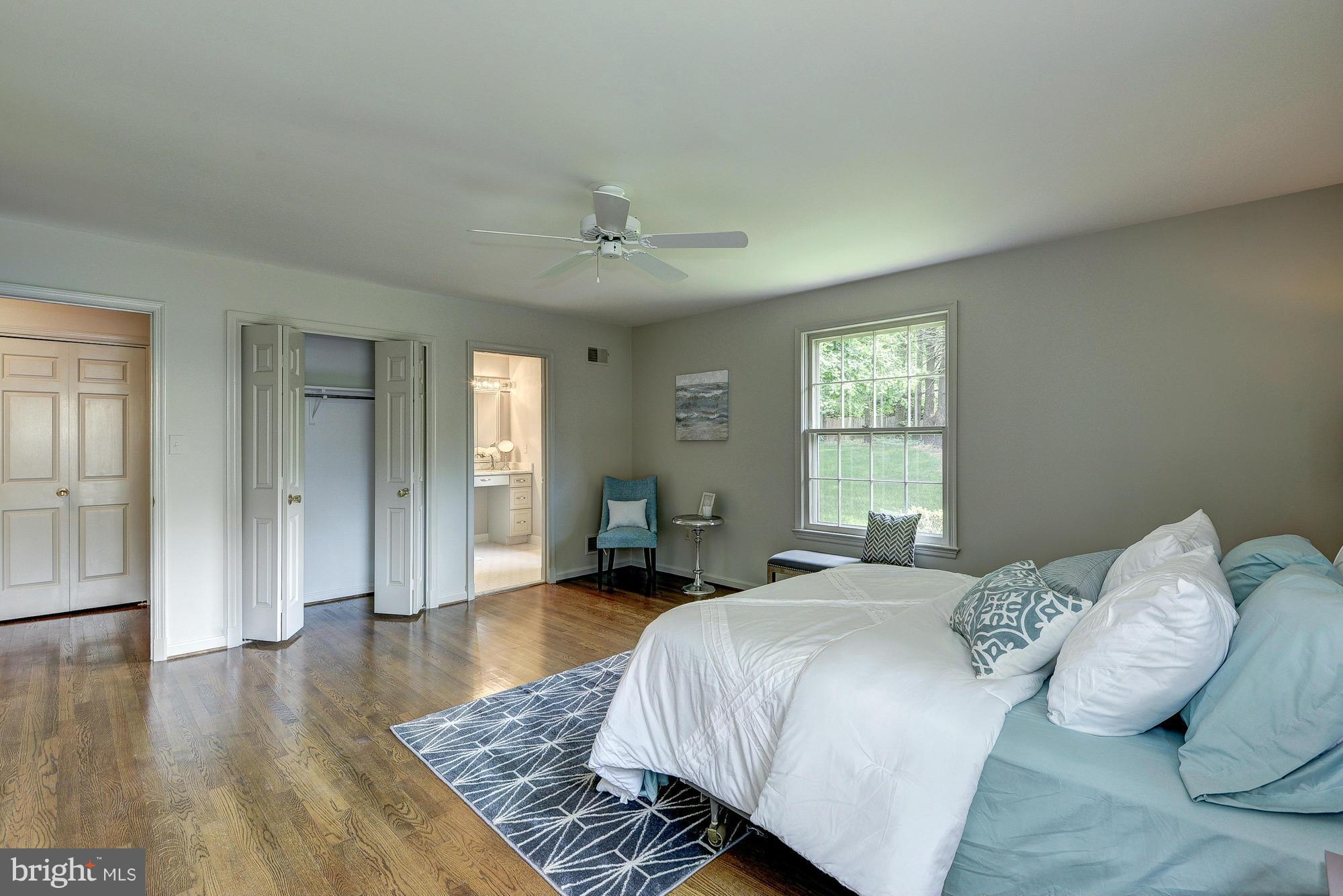 9709 Spring Ridge Lane Vienna, VA 22182 - Photo 20 of 30 Bedroom (Master)