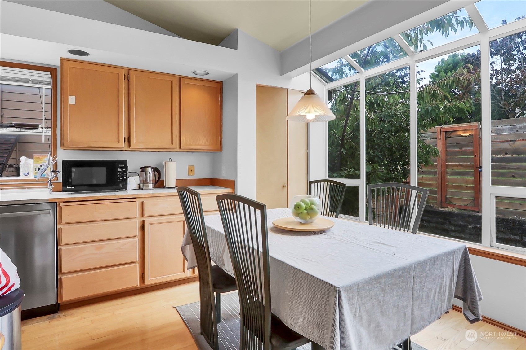 912 South 32nd Street Renton, WA 98055 - Photo 9 of 23