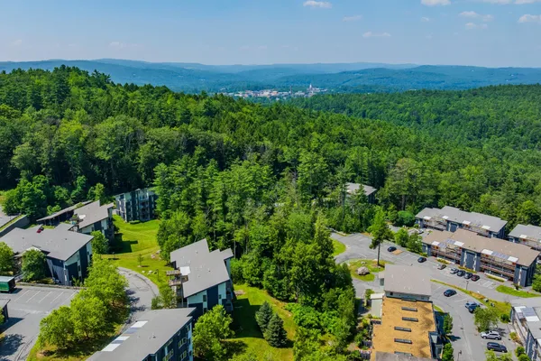 $520,000 | 11 Gile Drive, Unit 1B, Hanover, NH 03755