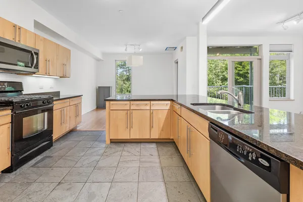 $520,000 | 11 Gile Drive, Unit 1B, Hanover, NH 03755