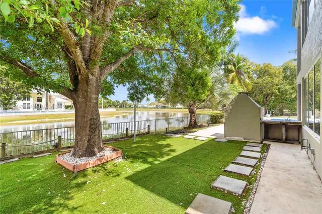 $1,435,000 | 15601 Southwest 14th Street, Pembroke Pines, FL 33027