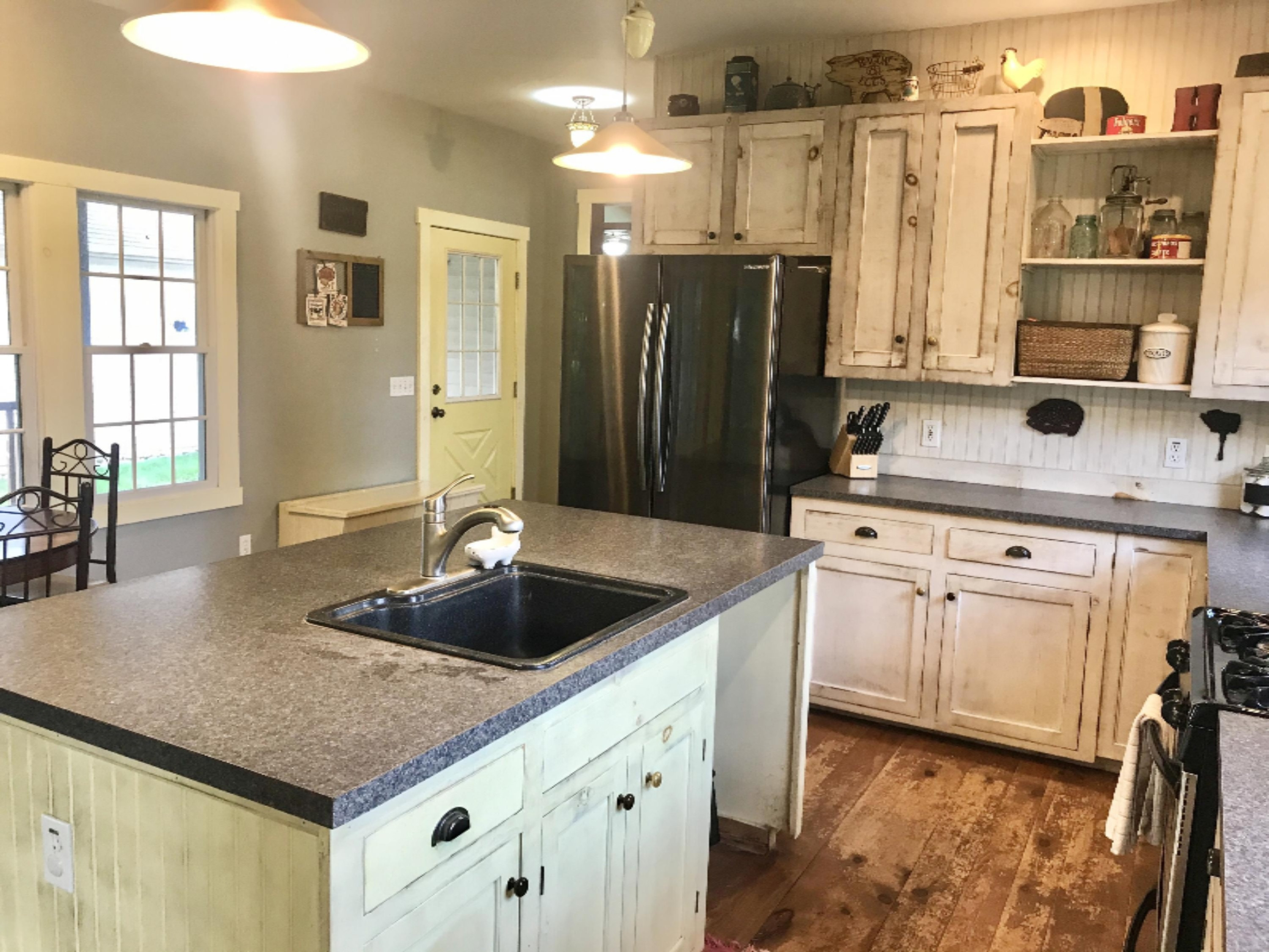 1124 Old Barn Road Freeport, MI 49325 - Photo 16 of 31 kitchen