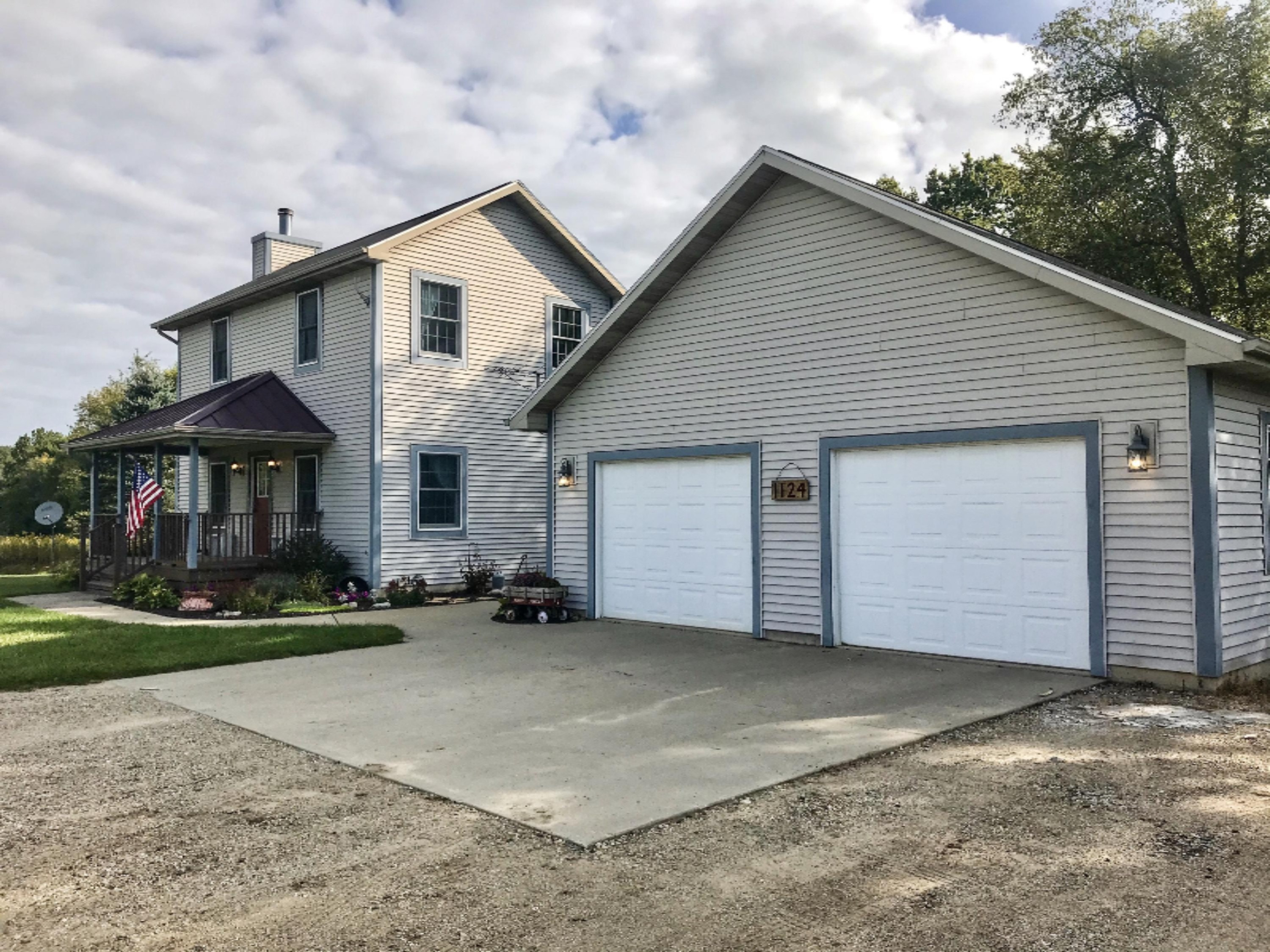 1124 Old Barn Road Freeport, MI 49325 - Photo 4 of 31 exterior