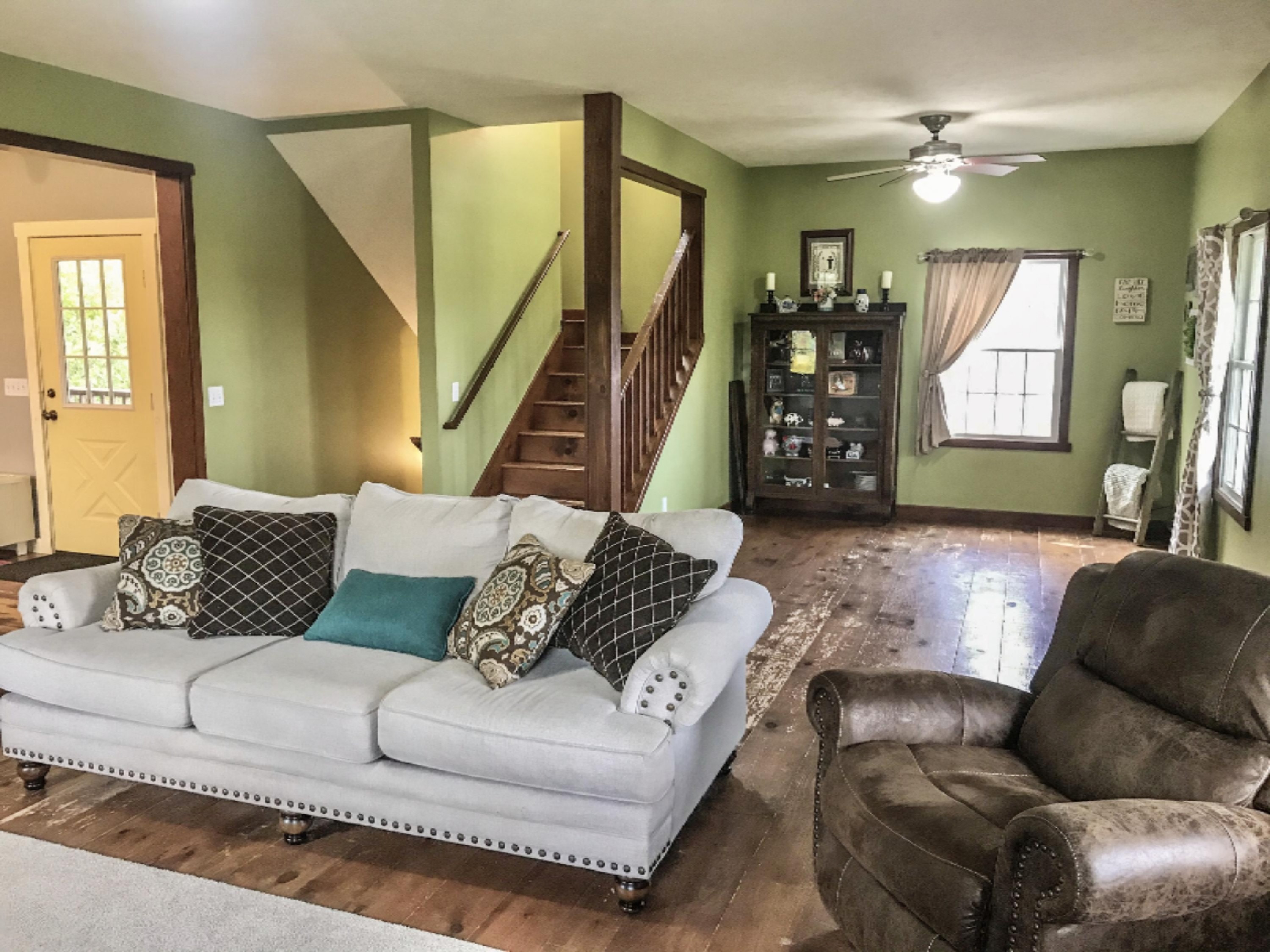 1124 Old Barn Road Freeport, MI 49325 - Photo 10 of 31 family room entry