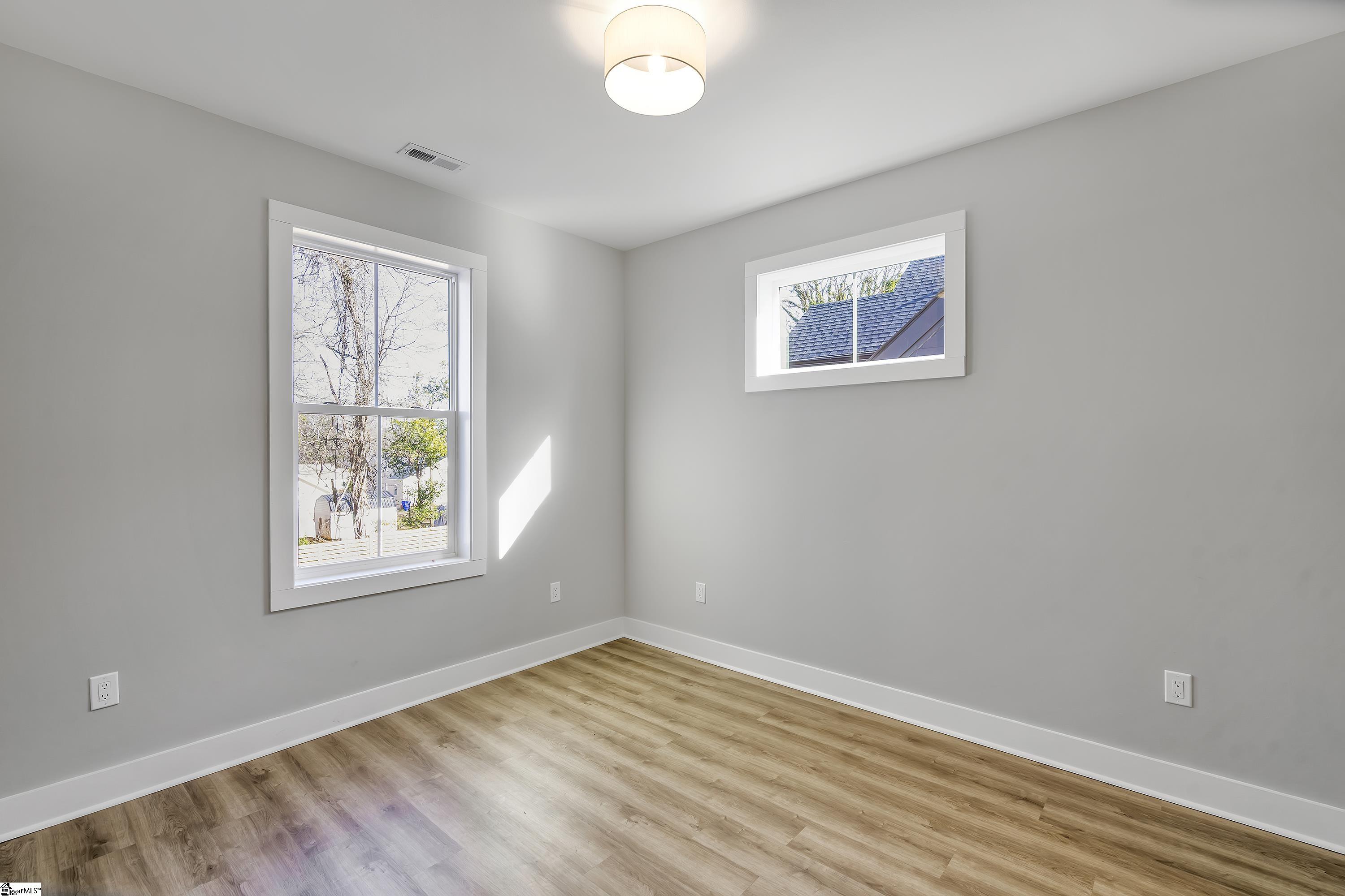 28 Pleasant Ridge Avenue Greenville, SC 29605 - Photo 22 of 32 Gallery Image 22