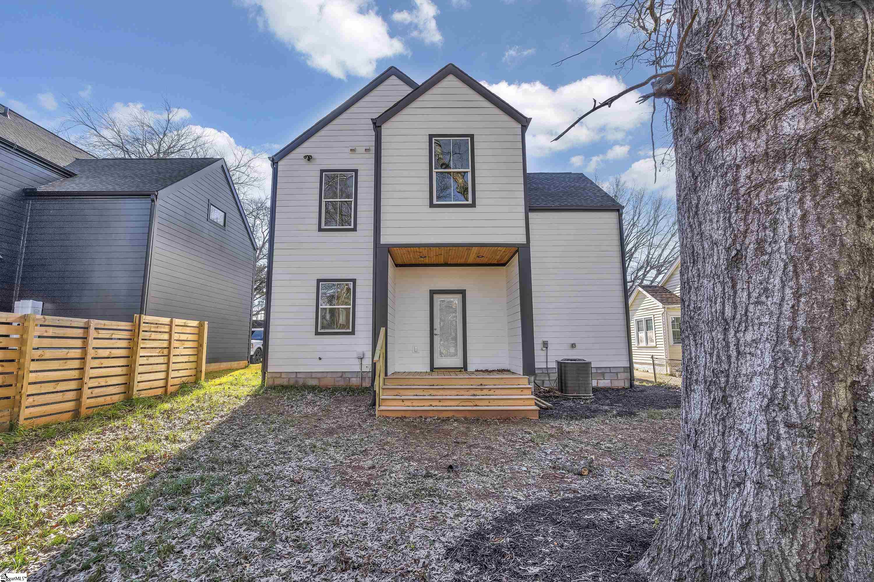 28 Pleasant Ridge Avenue Greenville, SC 29605 - Photo 31 of 32 Gallery Image 31