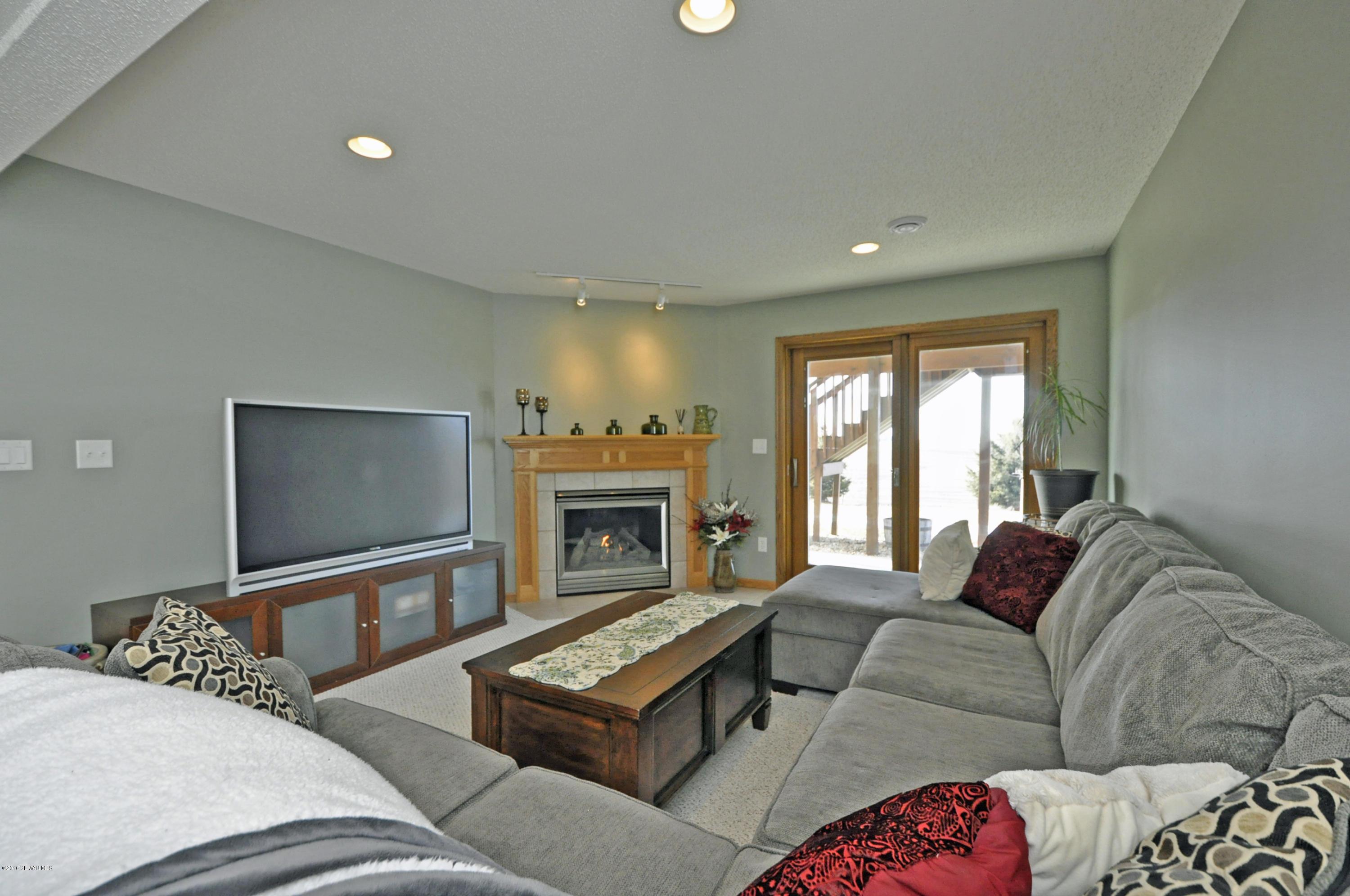 2781 Monroe Drive Northwest Rochester, MN 55901 - Photo 17 of 35