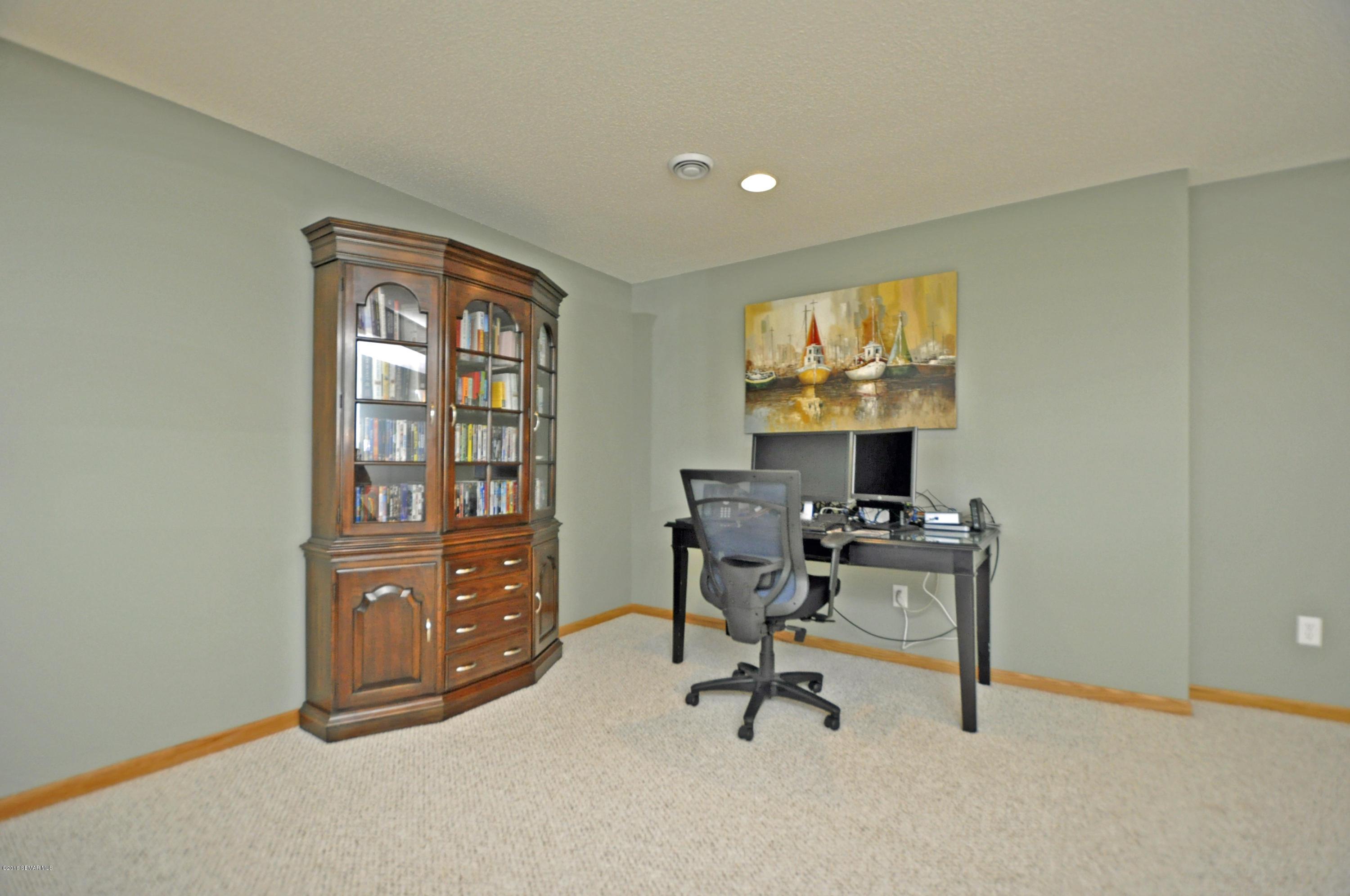 2781 Monroe Drive Northwest Rochester, MN 55901 - Photo 19 of 35