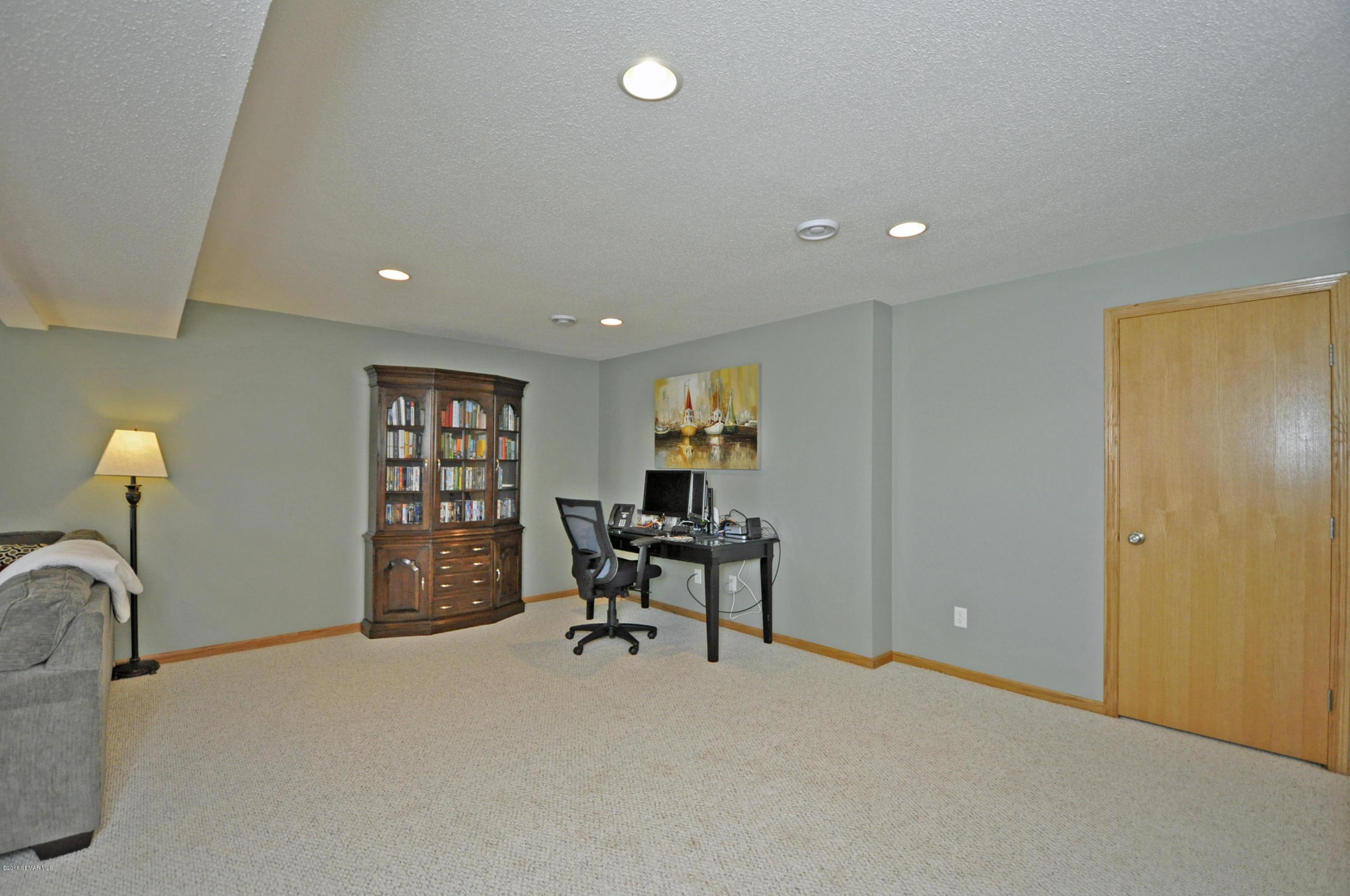 2781 Monroe Drive Northwest Rochester, MN 55901 - Photo 20 of 35