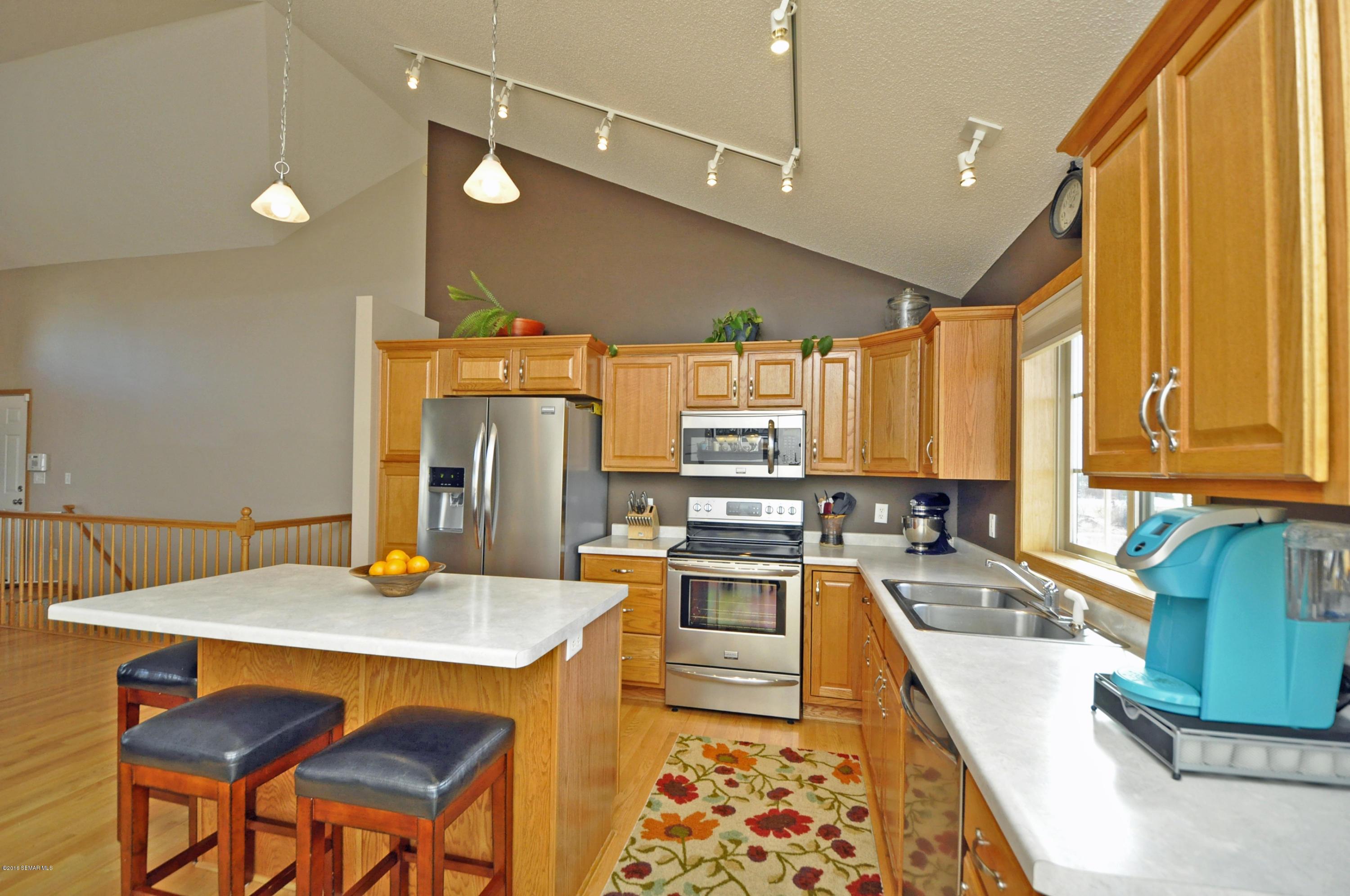 2781 Monroe Drive Northwest Rochester, MN 55901 - Photo 4 of 35