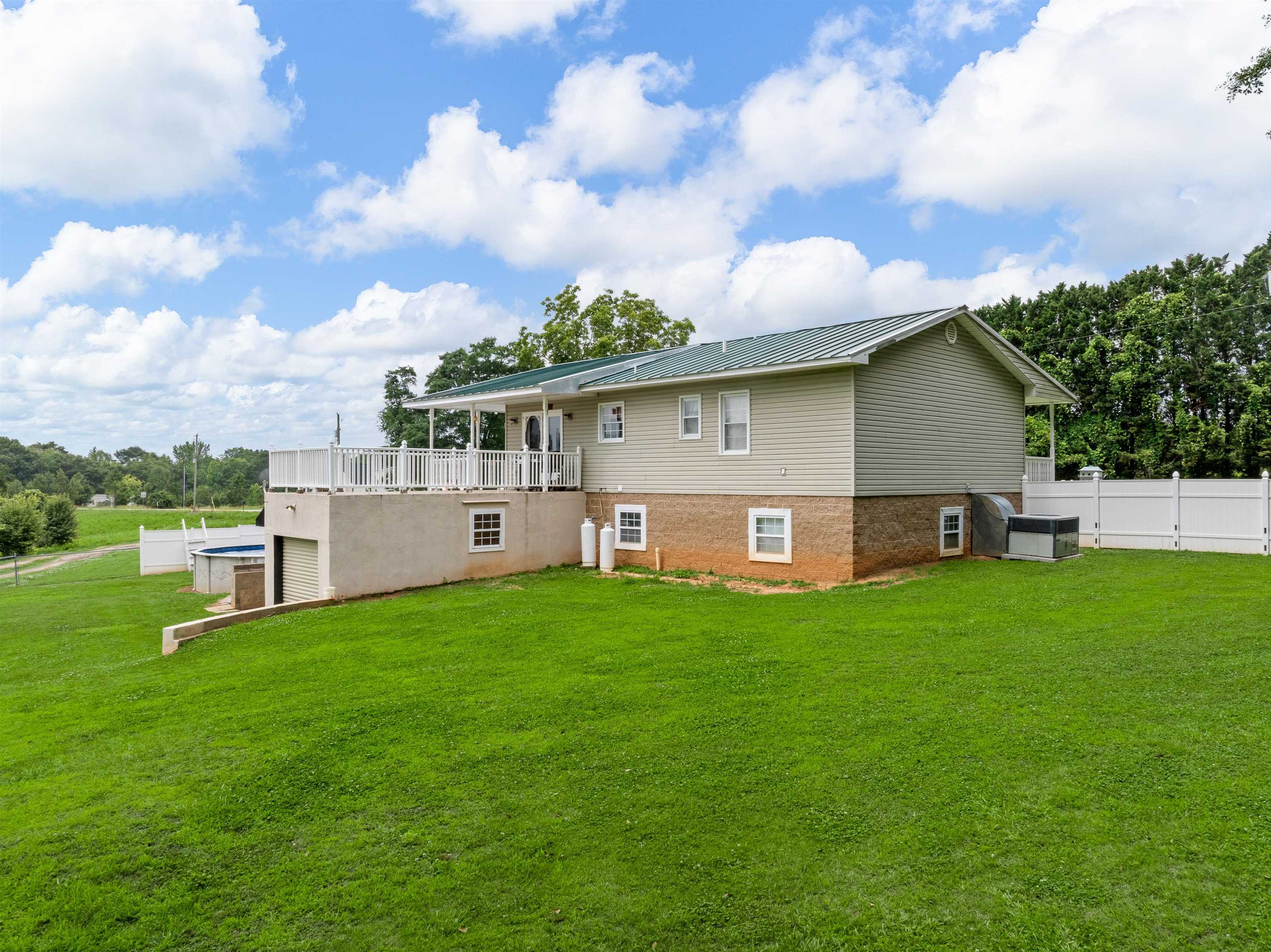 2839 Mt Lebanon Road Campobello, SC 29322 - Photo 34 of 47