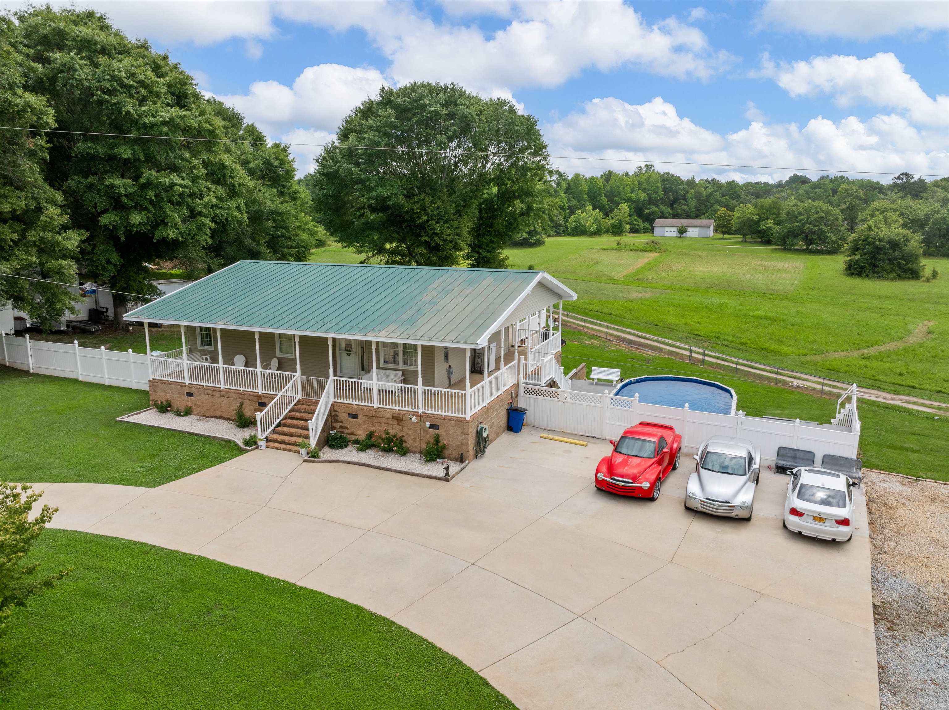 2839 Mt Lebanon Road Campobello, SC 29322 - Photo 5 of 47