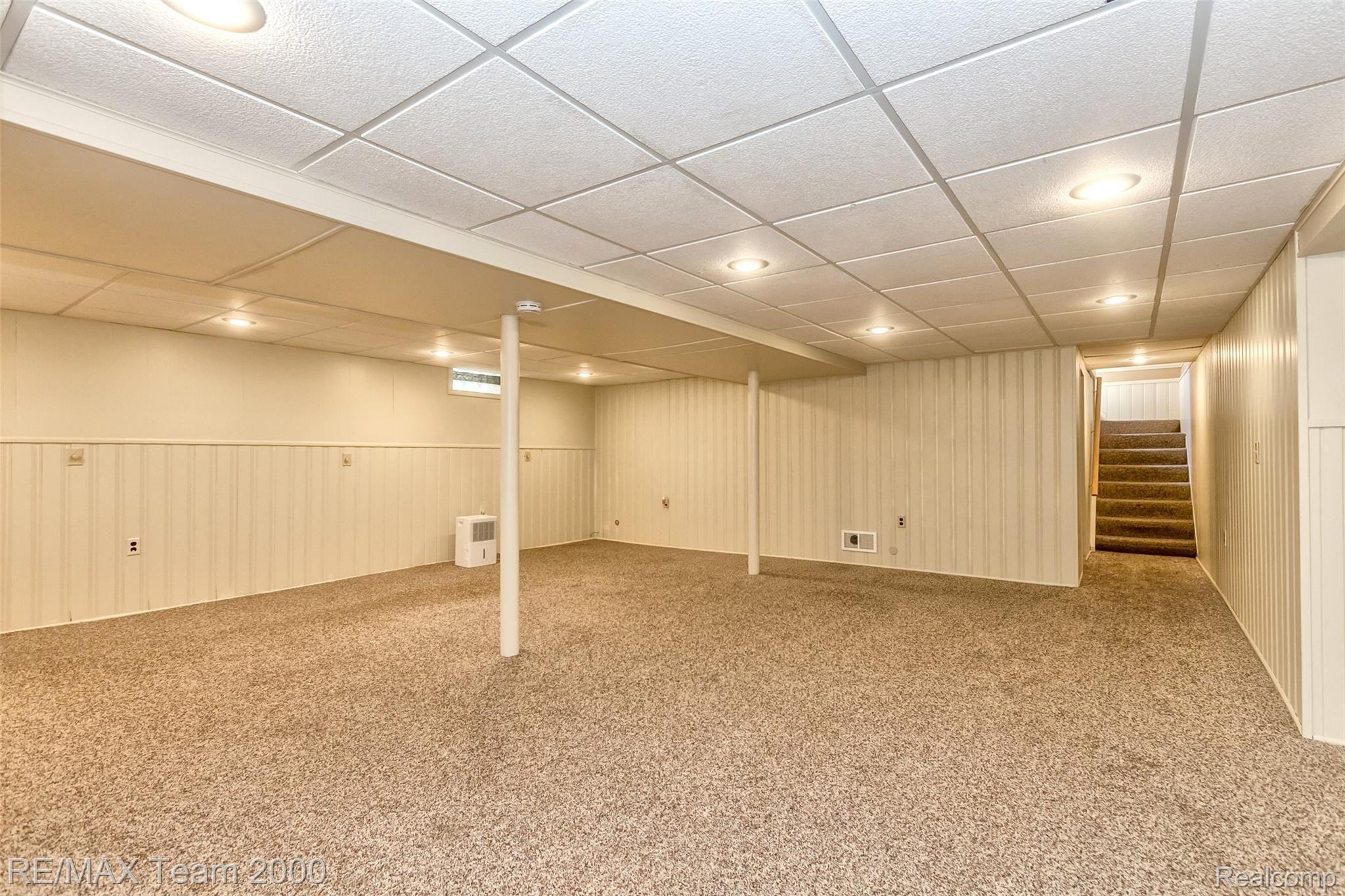 9387 Allen Road Allen Park, MI 48101 - Photo 18 of 27 23.jpg