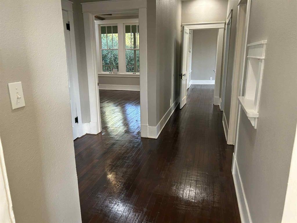 321 Kings Highway Mansfield, LA 71052 - Photo 12 of 22 a view of entryway