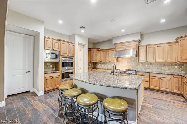 $4,900 | 8490 Via De Bellasidra Court, Las Vegas, NV 89123