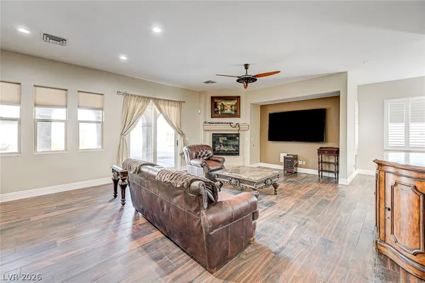 $4,900 | 8490 Via De Bellasidra Court, Las Vegas, NV 89123