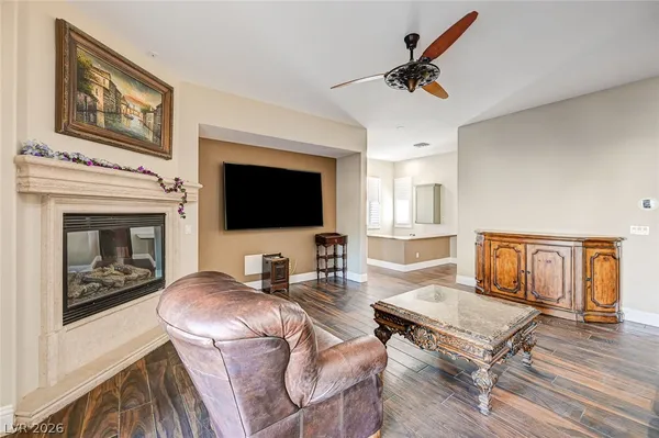 $4,900 | 8490 Via De Bellasidra Court, Las Vegas, NV 89123