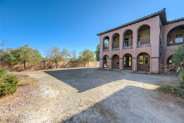 $4,900 | 8490 Via De Bellasidra Court, Las Vegas, NV 89123
