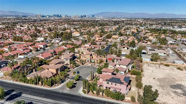 $4,900 | 8490 Via De Bellasidra Court, Las Vegas, NV 89123