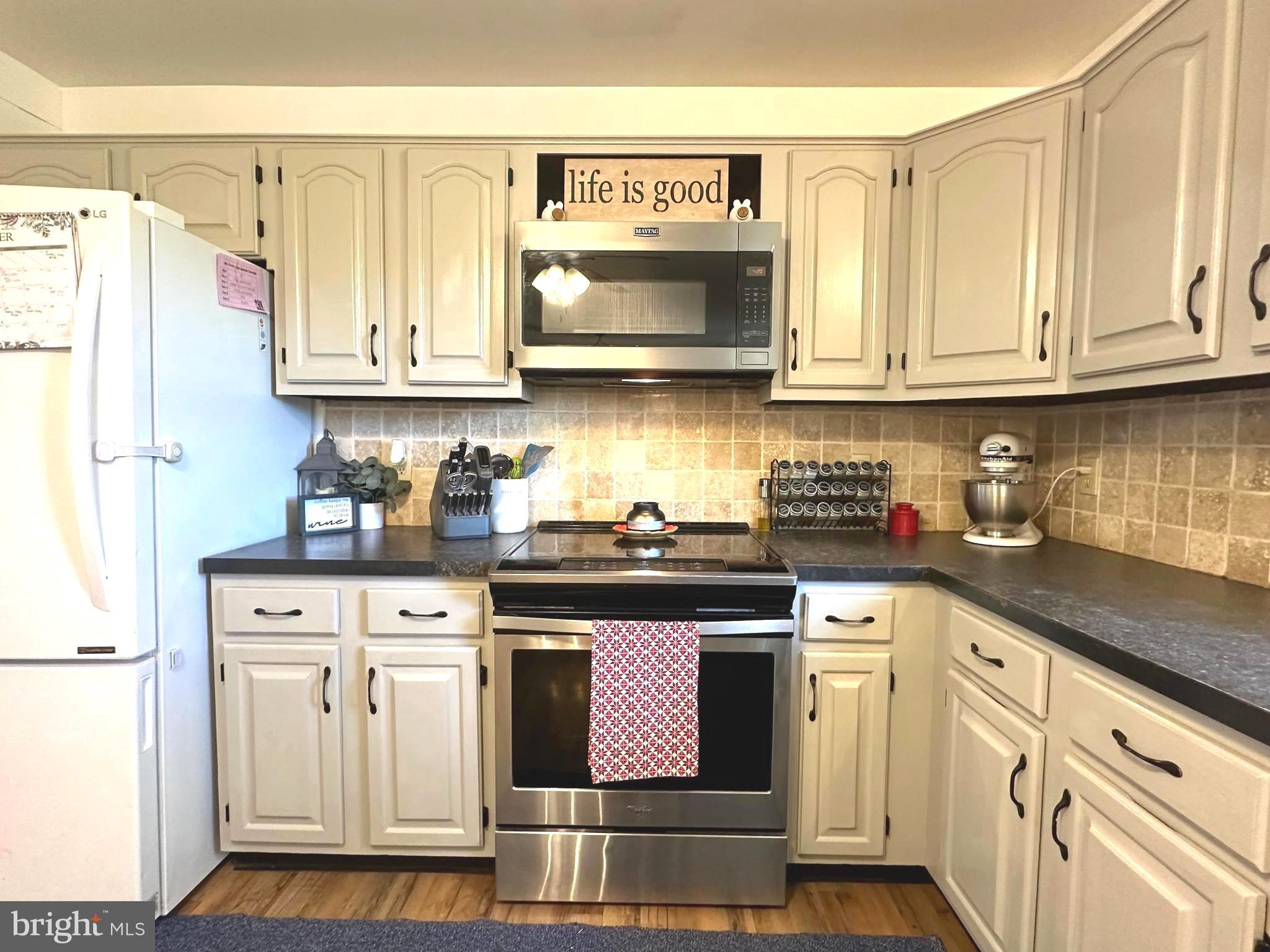 6353 Pine Road Thomasville, PA 17364 - Photo 8 of 42 Gallery Image 8