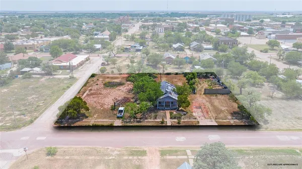 $55,000 | 210 East Campbell Street, Stamford, TX 79553