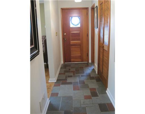 1764 Washington Road Apollo, PA 15613 - Photo 13 of 18 Entry/Foyer.