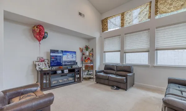$669,900 | 3453 Bungalows Drive, Tracy, CA 95376