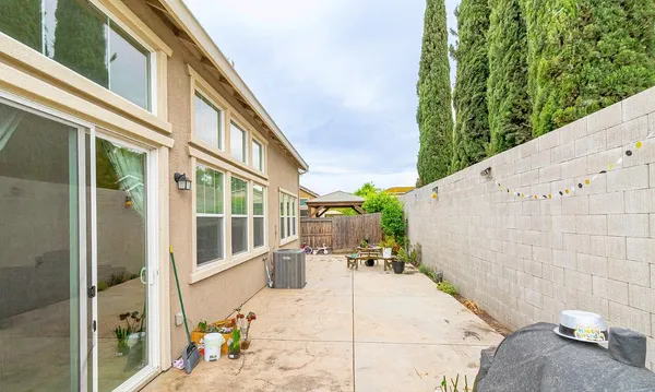 $669,900 | 3453 Bungalows Drive, Tracy, CA 95376