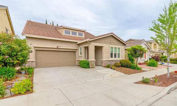 $669,900 | 3453 Bungalows Drive, Tracy, CA 95376
