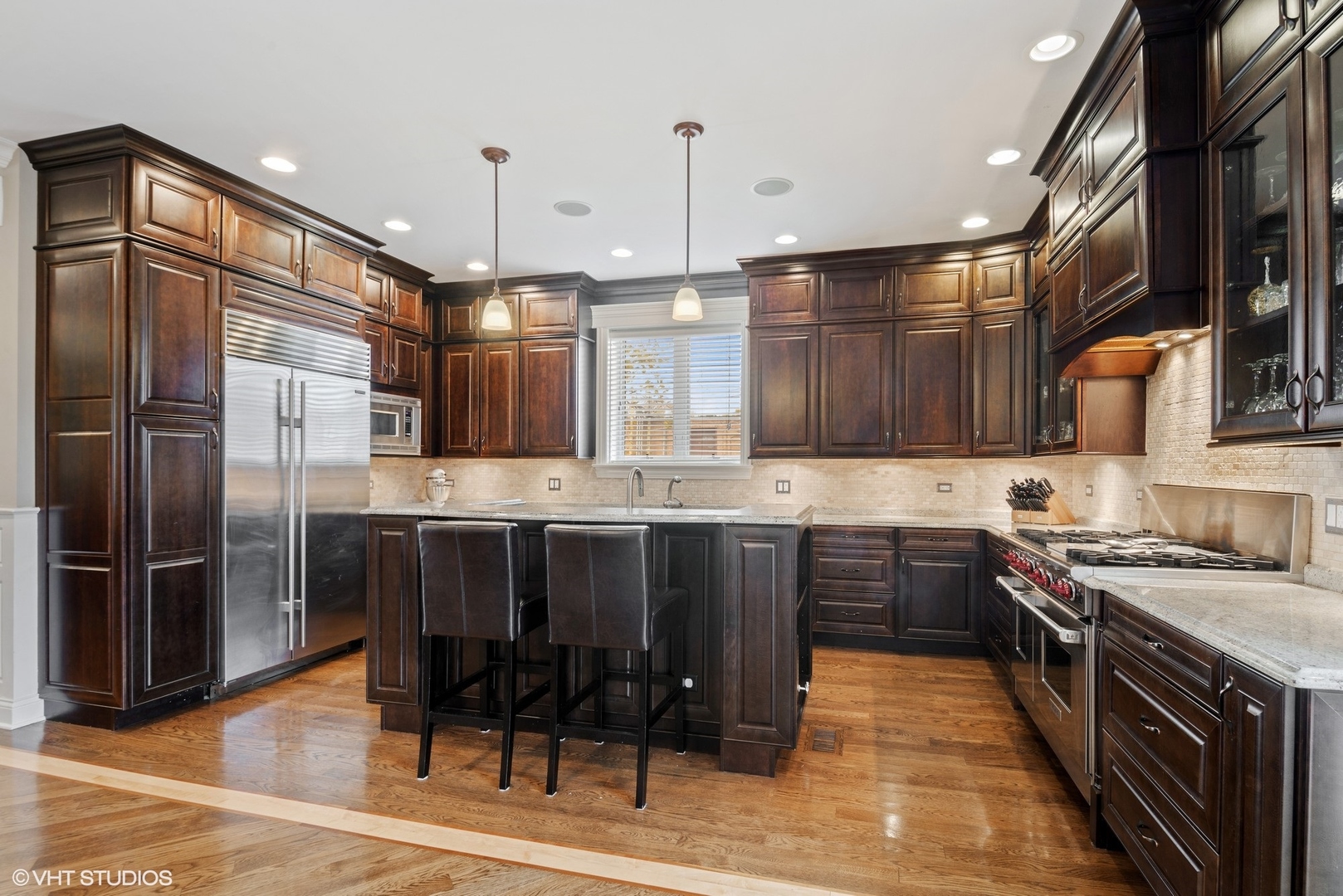 1232 West Melrose Street, Unit 1 Chicago, IL 60657 - Photo 11 of 36
