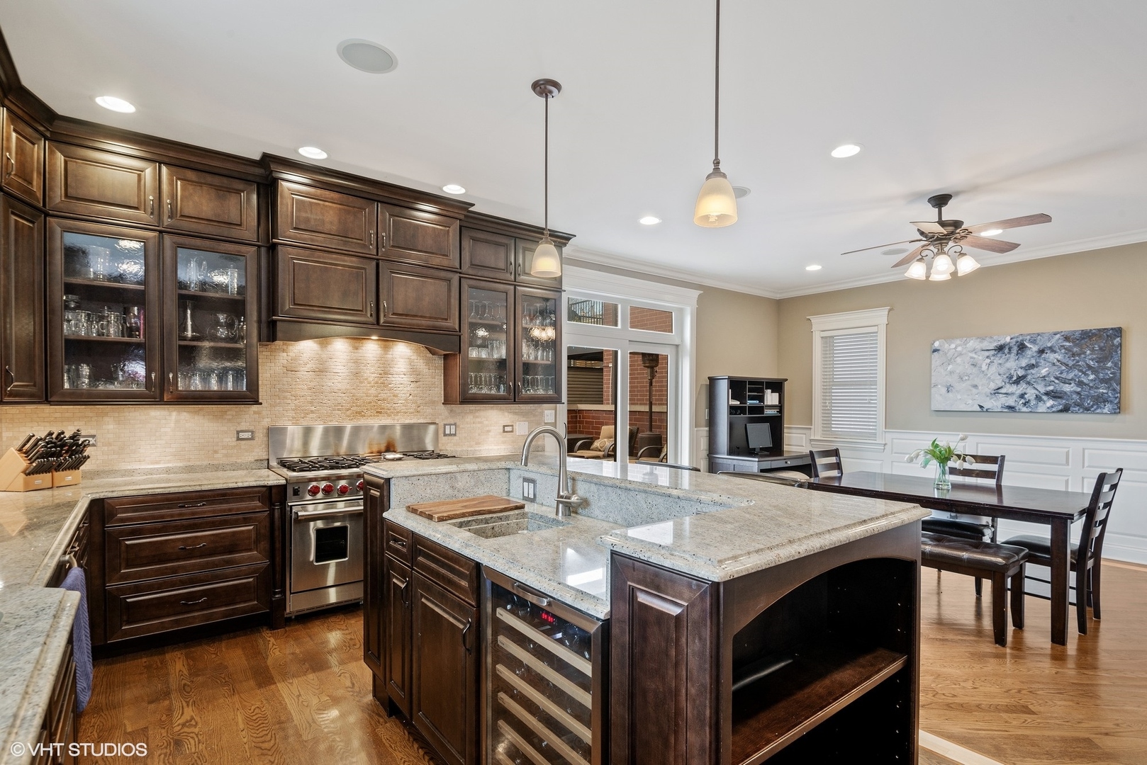 1232 West Melrose Street, Unit 1 Chicago, IL 60657 - Photo 12 of 36