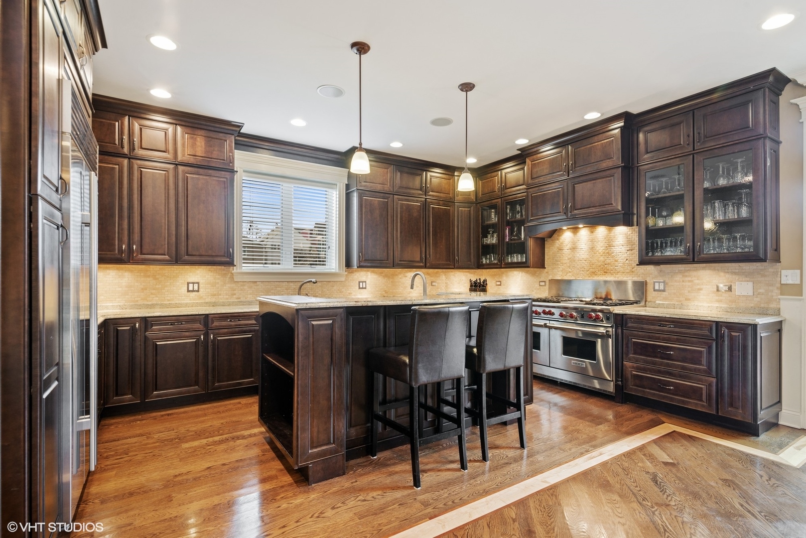 1232 West Melrose Street, Unit 1 Chicago, IL 60657 - Photo 10 of 36