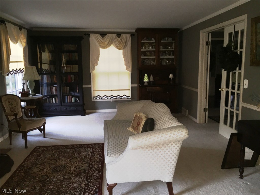 2905 Dunbarton Avenue Northwest Canton, OH 44708 - Photo 8 of 23