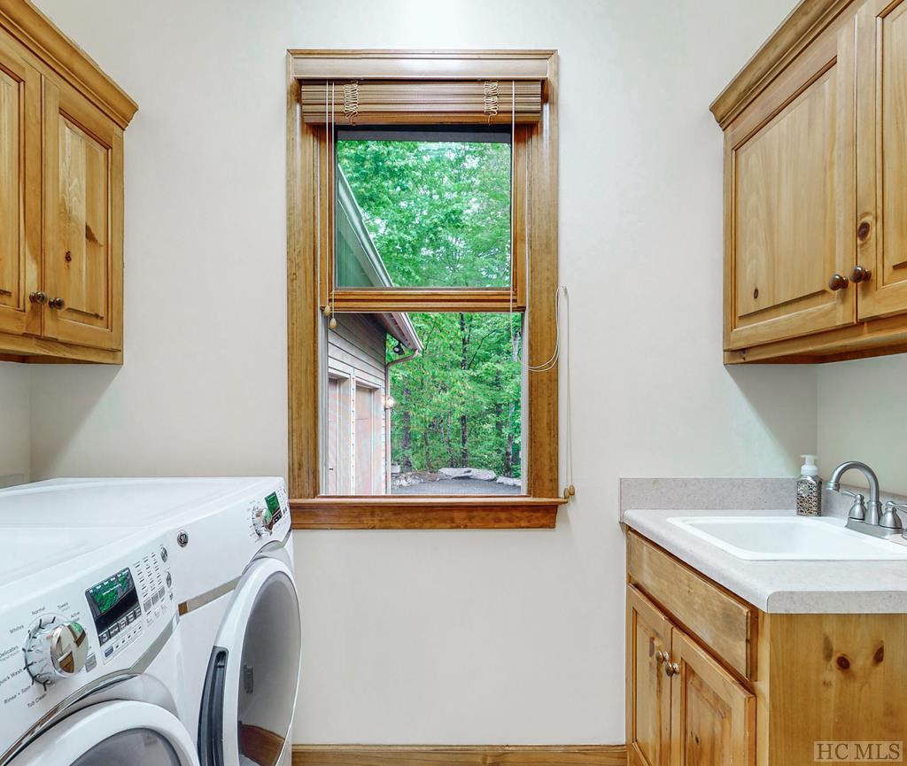 62 Two Ponds Road Sapphire, NC 28774 - Photo 38 of 48 Gallery Image 38